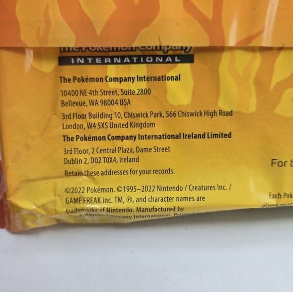 Pokemon Trick or Trade BOOster Bundle 2022 Edition - Picture 8 of 9